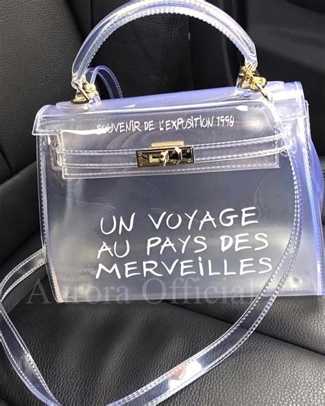 Amazon.com: Un Voyage Bag